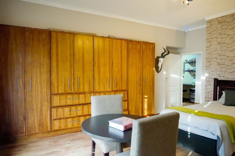 4 Bedroom Property for Sale in Wilkoppies North West